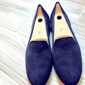 Rothy’s midnight camo